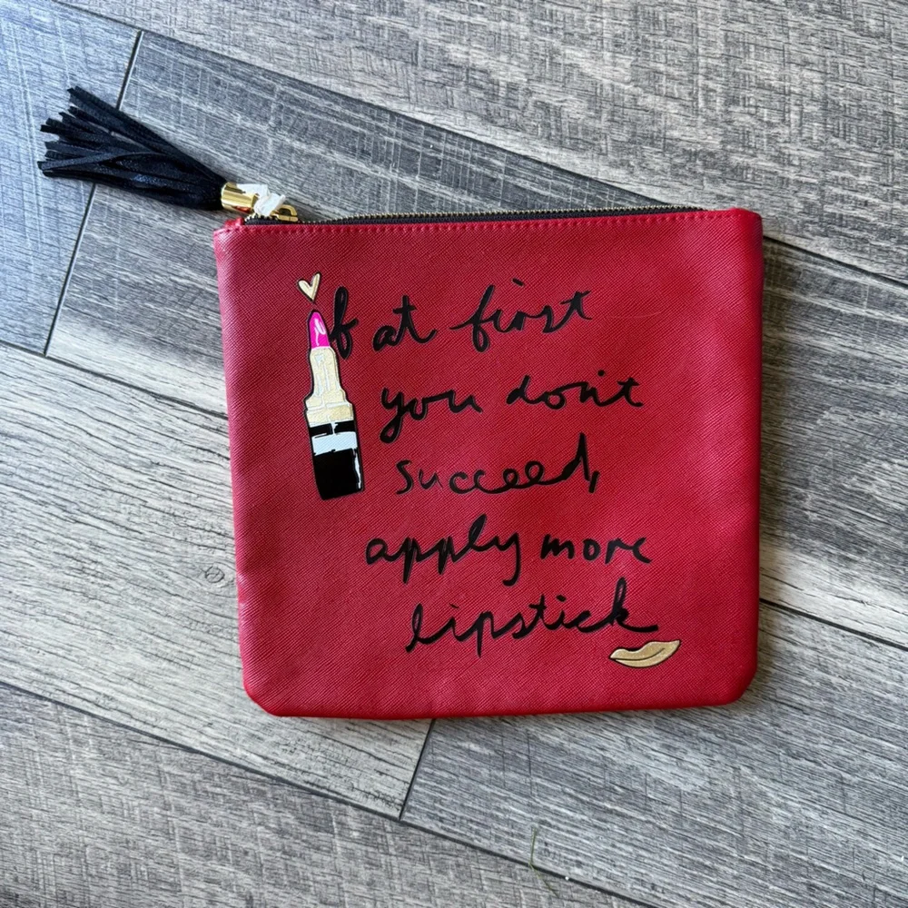 NWOT Red Black Makeup Cosmetic Bag Pouch Clutch Chic Lipstick Design